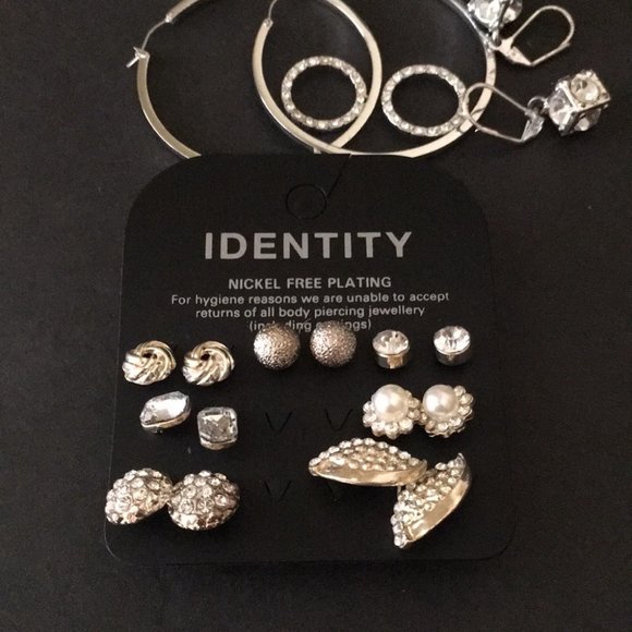 9 Sets of Fashion Earrings - Picture 8 of 12